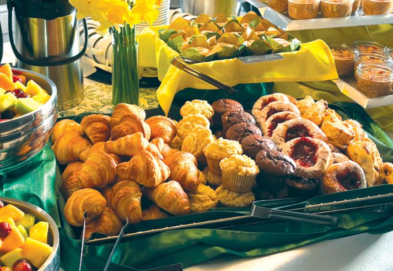 breakfast buffet